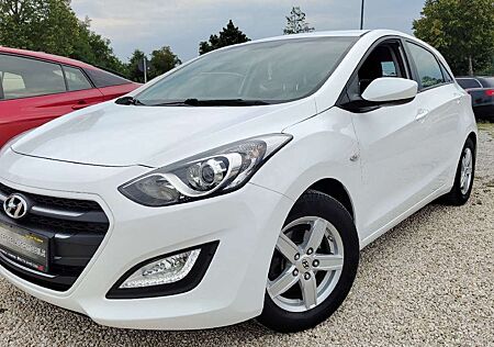 Hyundai i30 blue 1.4 Classic - 1.Hand* TÜV NEU* EURO6*
