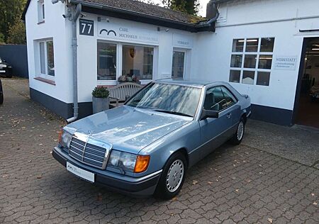 Mercedes-Benz 230 CE, 2. Hand, Top Ausstattung / Pfegezustand