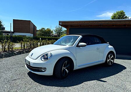 VW Beetle Volkswagen The Cabriolet 1.2 TSI Design