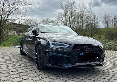 Audi RS3 Limousine S tronic
