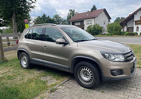 VW Tiguan Volkswagen 2.0 TDI DPF 4Motion BlueMotion Technology S