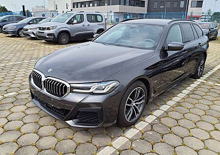 BMW 530 e M Sport Massage*HUD*Laser*Innovations*AHK