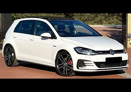 VW Golf Volkswagen GTD 2.0 TDI 135 kW / 185 PS BlueMotion Technology