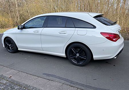 Mercedes-Benz CLA 200 CDI Shooting Brake Aut. Urban 4MATIC