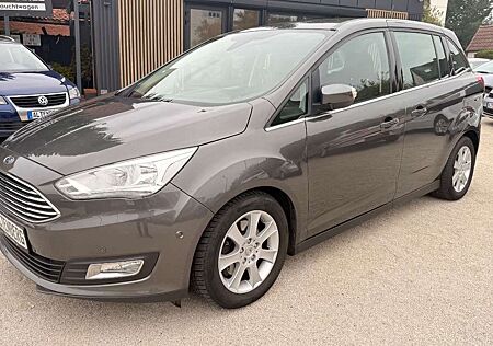 Ford Grand C-Max Titanium