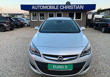 Opel Astra J Sports Tourer Edition Bi-Xenon PDC SHZ