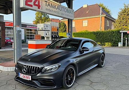 Mercedes-Benz C 63 AMG S Coupe Speedshift MCT 9G