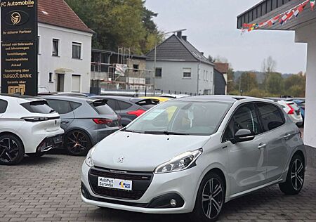 Peugeot 208 Allure *NAVI*PANORAMA*TEILLEDER*1.HAND*