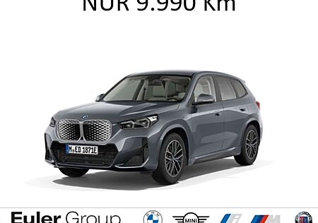BMW iX1 eDrive 20 M-Sport Sommer18'' AHK M-Fahrw. ParkAss+