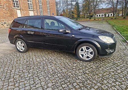 Opel Astra 1.6 Caravan Catch me now