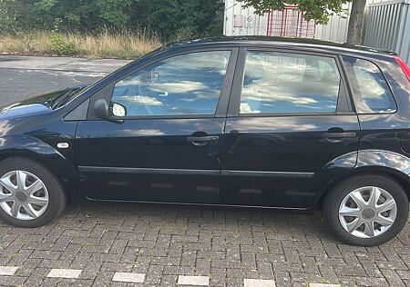 Ford Fiesta gebraucht kaufen Ford Fiesta 1.6 Aut. Fun