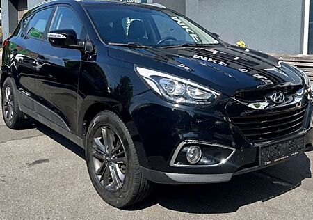 Hyundai ix35 2.0 CRDi 4WD Automatik AHK Klima Leder