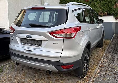 Ford Kuga 1.5 EcoBoost 2x4 Trend