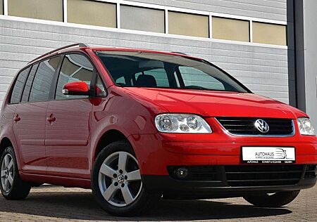 VW Touran Volkswagen Highline