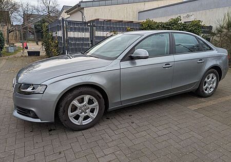 Audi A4 +1.8+TFSI+Attraction