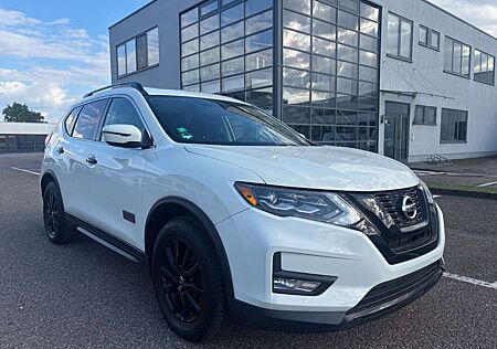 Nissan X-Trail gebraucht kaufen Nissan X-Trail Rouge 2,5i Aut. STAR WARS 127kW Panoramadach