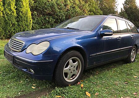 Mercedes-Benz C 200 Elegance