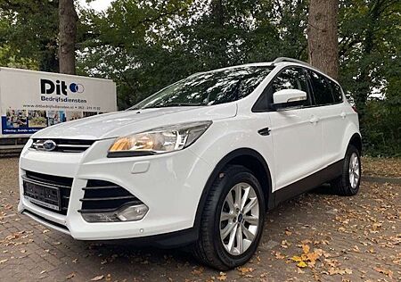Ford Kuga 1.5 Ecoboost 150 PS TITANIUM.