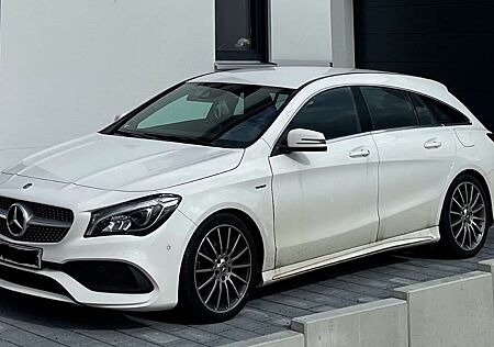 Mercedes-Benz CLA 200 Shooting Brake 7G-DCT AMG Line