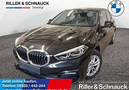 BMW 118 i Sport Line LED+KAM+NAVI+SHZG