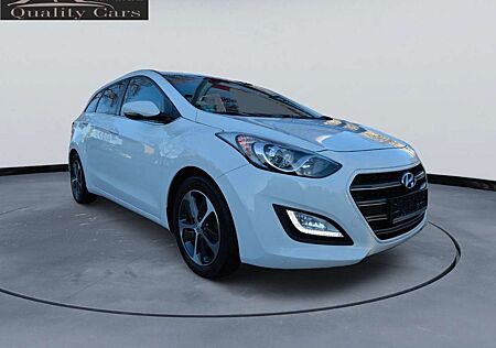 Hyundai i30 cw blue Passion