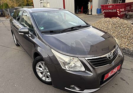 Toyota Avensis Edition/R.Kamera/Navi/Temp./Klima/Alu/AHK/Isofix