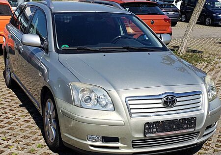 Toyota Avensis 1.8 VVT-i Combi