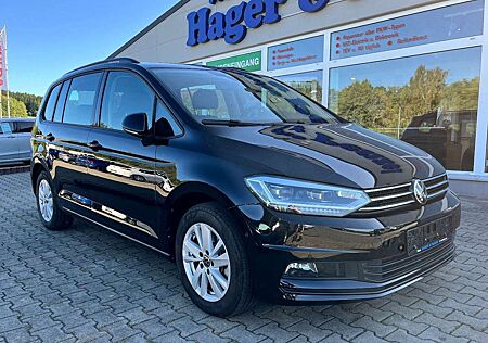 VW Touran Volkswagen Comfortline Navi Kamera PDC SH LED