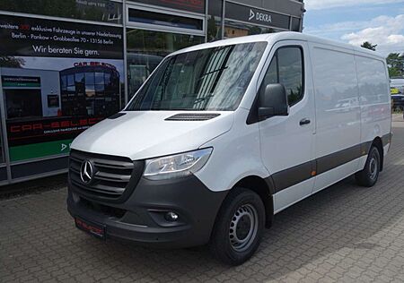 Mercedes-Benz Sprinter 317 CDI Kasten L2H1 MBUX/KLIMA/AHK/KAM