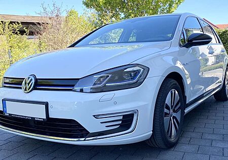 Volkswagen e-Golf e-Golf
