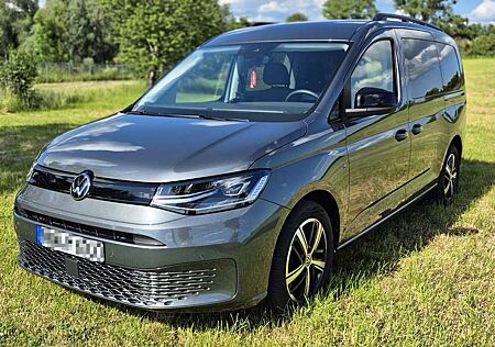 Volkswagen Caddy Maxi 1.5 TSI California Camper Bett Tisch Stuhl