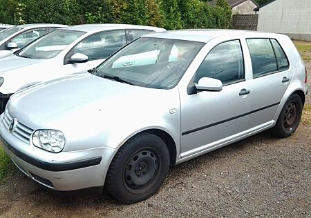 VW Golf Volkswagen 1.4 Basis