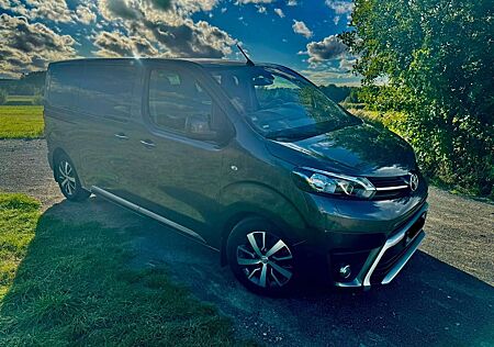 Toyota Pro Ace Proace Proace 2,0-l-D-4D Verso Family compact
