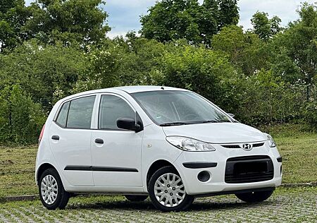 Hyundai i10 1.1 Pure 1 Hand guter Zustand Tüv Neu