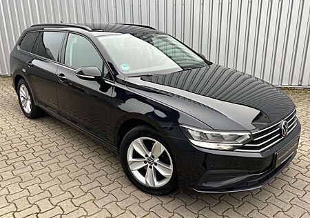 VW Passat Variant Volkswagen Passat*Variant*Navi*Sitzh*Kamera*App*ACC*DAB*LED