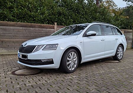 Skoda Octavia Combi 2.0 TDI DSG Drive