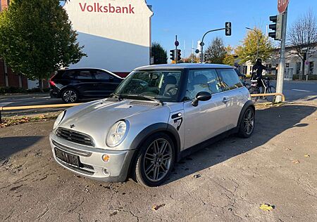 Mini ONE Seven*TÜV/AU 05/2026*KLIMA*SCHIEBEDACH*SHZ*