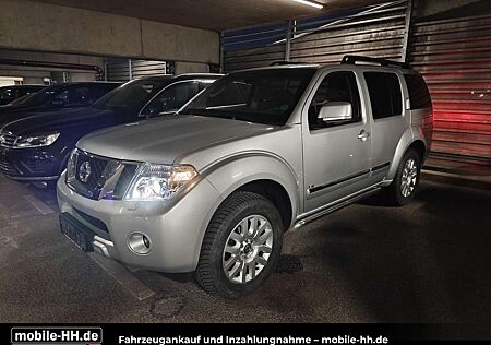 Nissan Pathfinder 3.0 dCi LE*VOLL*1 HAND*