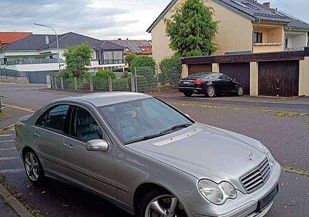 Mercedes-Benz C 220 CDI (LA)(203.008)