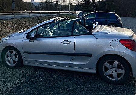 Peugeot 207 CC 120 VTi Platinum