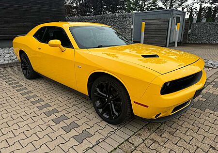 Dodge Challenger Premium