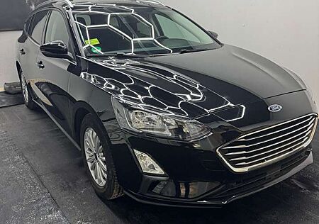 Ford Focus Turnier 1.0 EcoBoost Hybrid Aut. ST-LINE X