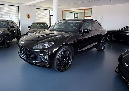 Aston Martin DBX 4.0 V8 / AHK / 22" / Black Pack / Deut. Fzg.