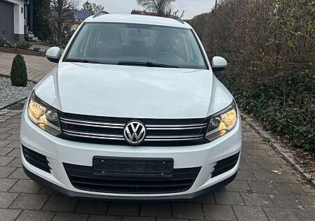 VW Touran Volkswagen Tiguan 2,0 TDI