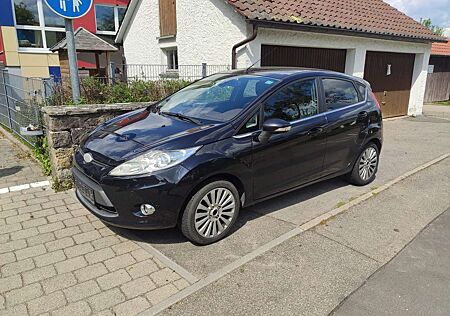 Ford Fiesta 5-Türer 1.4 Autom. Titanium