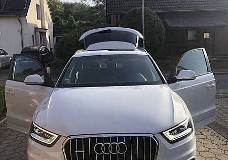 Audi Q3 2.0 TFSI quattro S tronic