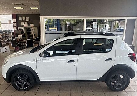 Dacia Sandero II Stepway Celebration Navi PDC 1.Hand T