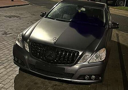 Mercedes-Benz E 200 CDI BlueEfficiency (212.005)