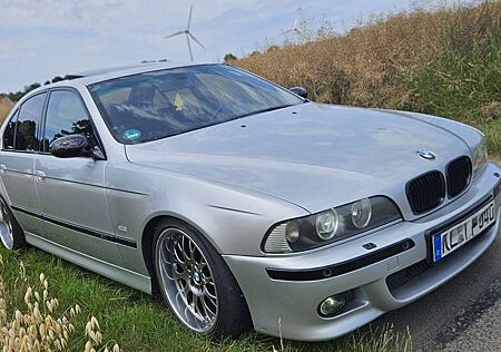 BMW 535i 535 M-Technik Tüv/Au Neu Liebhaberfahrzeug