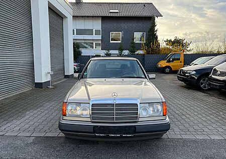 Mercedes-Benz E 200 Oldtimer